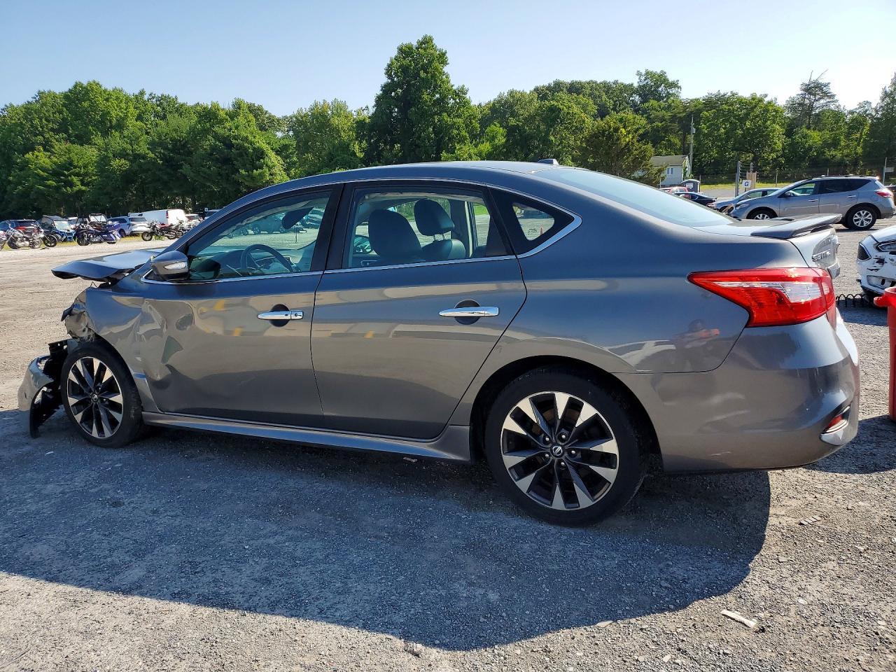 2018 Nissan Sentra - zdjęcie 2