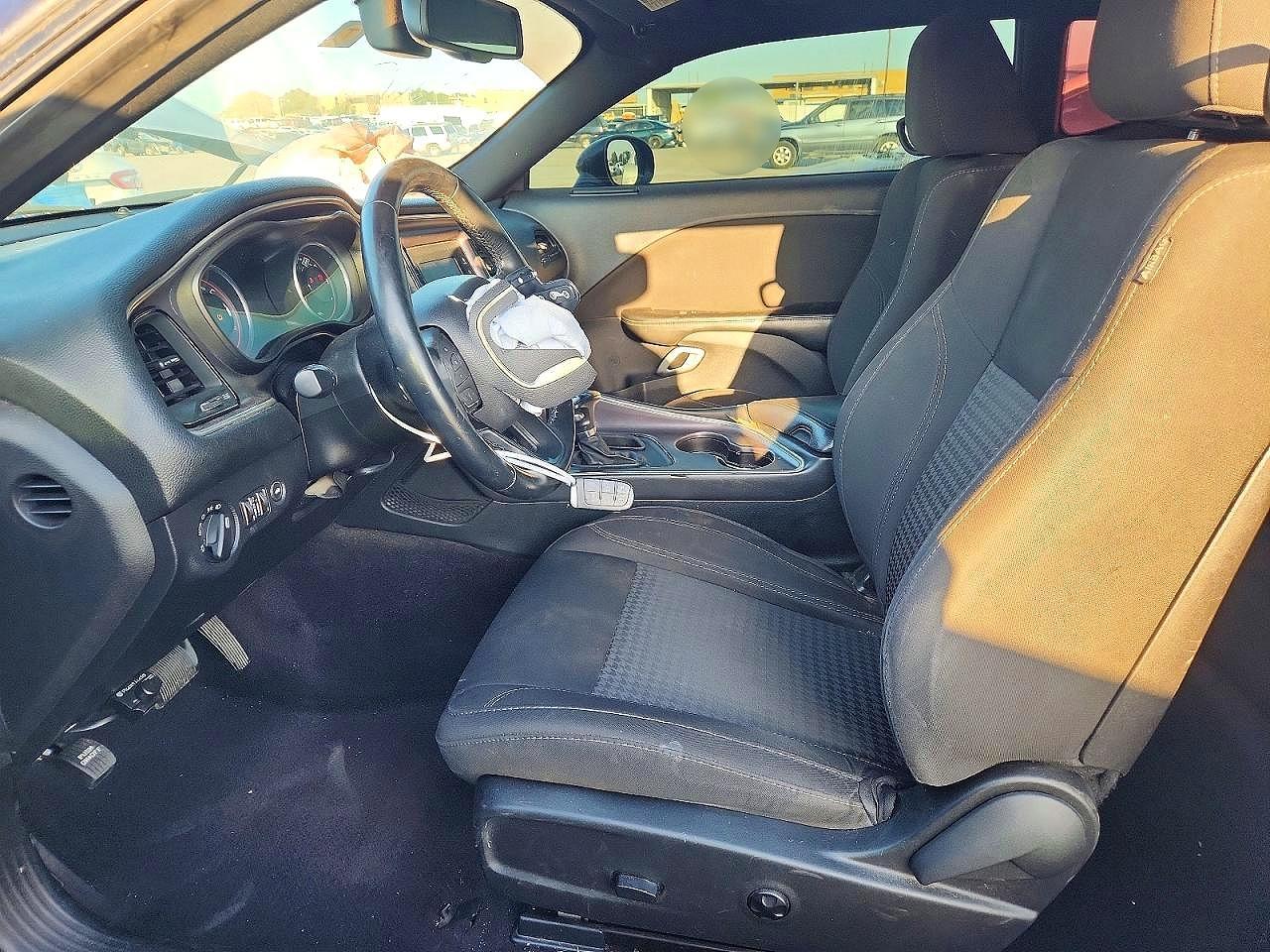 2016 Dodge Challenger Sxt - zdjęcie 7