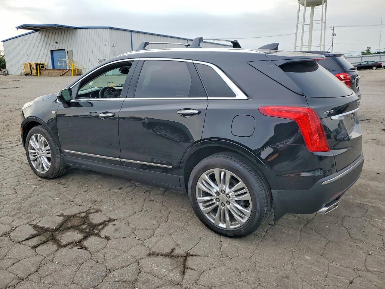 2017 Cadillac Xt5 Premium Luxury - zdjęcie 2