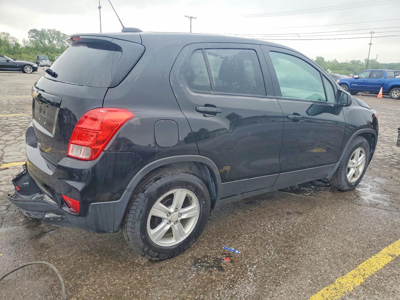 2020 Chevrolet Trax Ls - zdjęcie 3