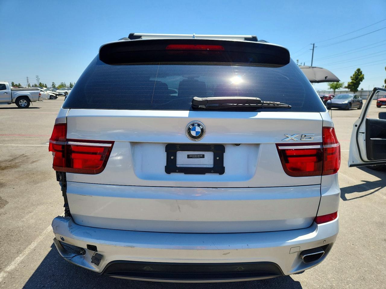 2013 BMW X5 xDrive50I - zdjęcie 6