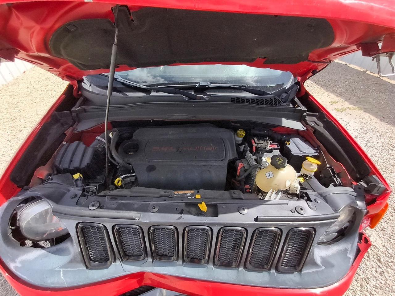 2017 Jeep Renegade Latitude - zdjęcie 12