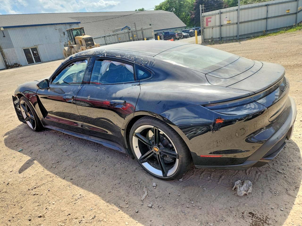 2021 Porsche Taycan - zdjęcie 2