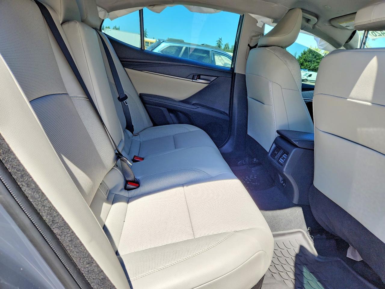2026 Toyota Camry Xle - zdjęcie 10