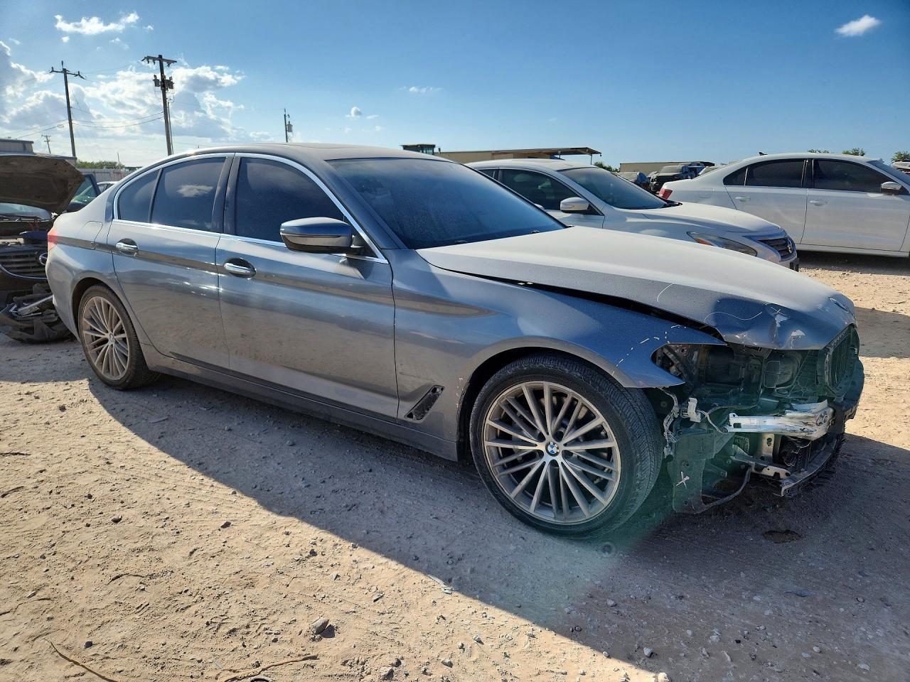 2018 BMW 530 I - zdjęcie 4