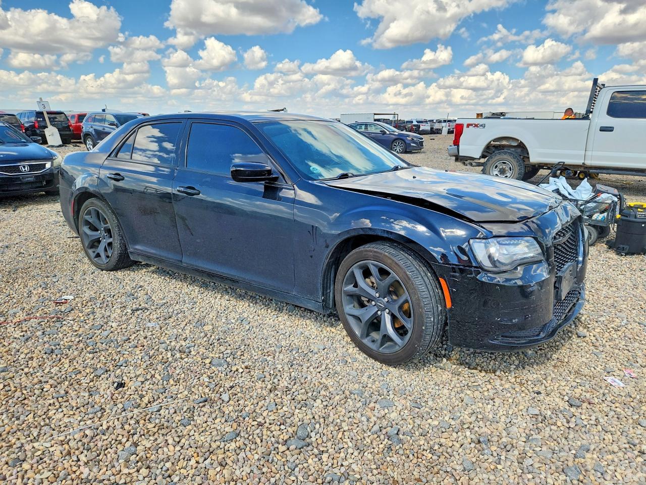 2021 Chrysler 300 Touring - zdjęcie 4