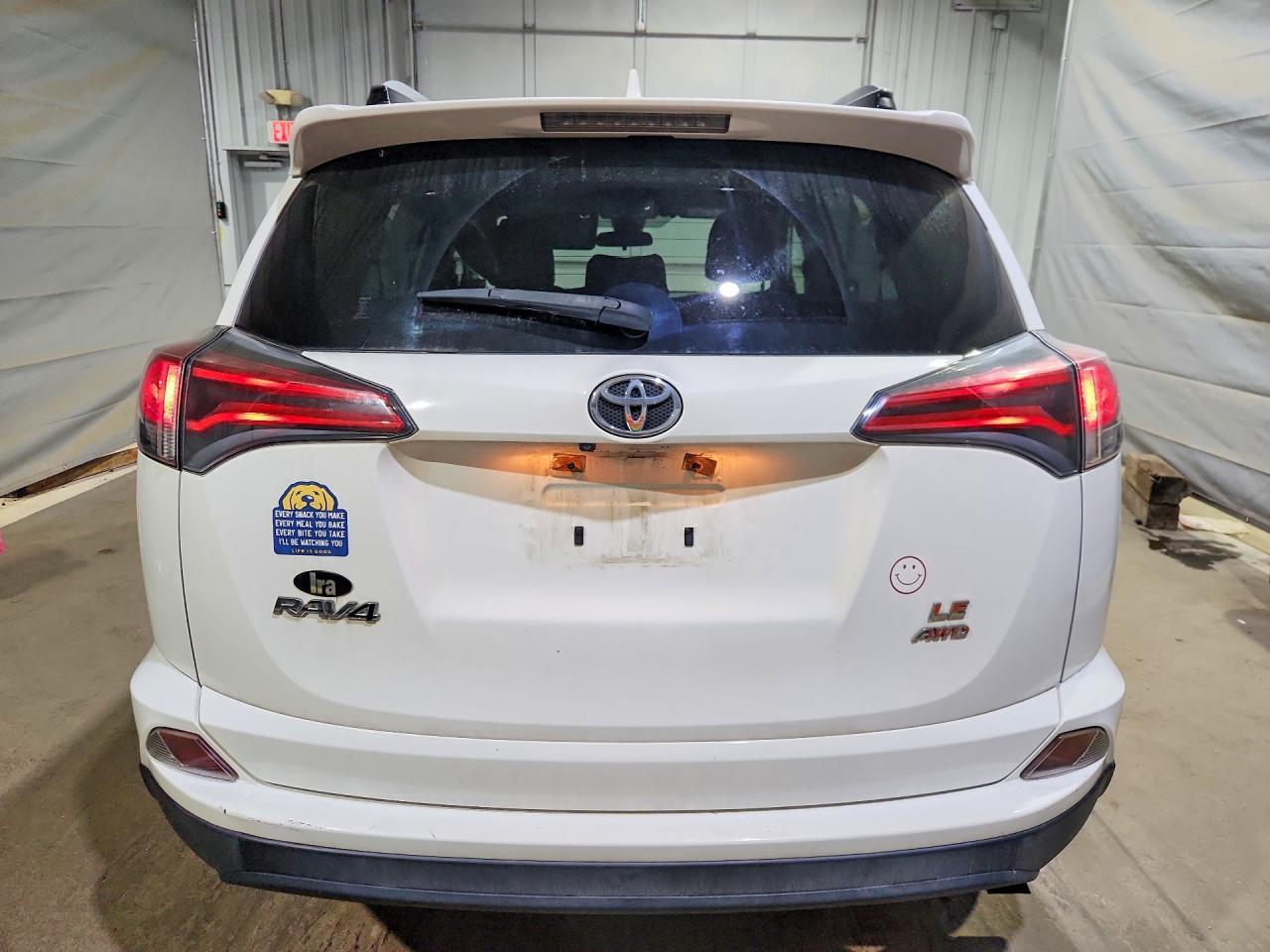 2017 Toyota Rav4 Le - zdjęcie 6