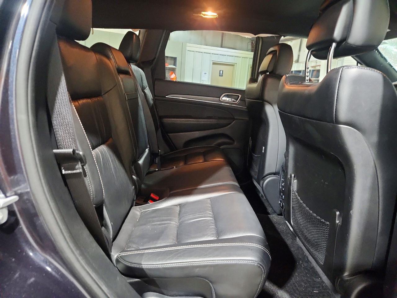 2015 Jeep Grand Cherokee Limited - zdjęcie 11