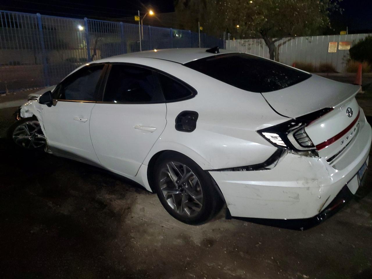 2021 Hyundai Sonata Sel - zdjęcie 2