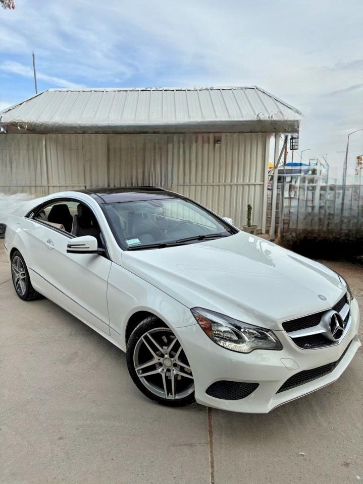 2015 Mercedes-Benz E 400 - zdjęcie główne