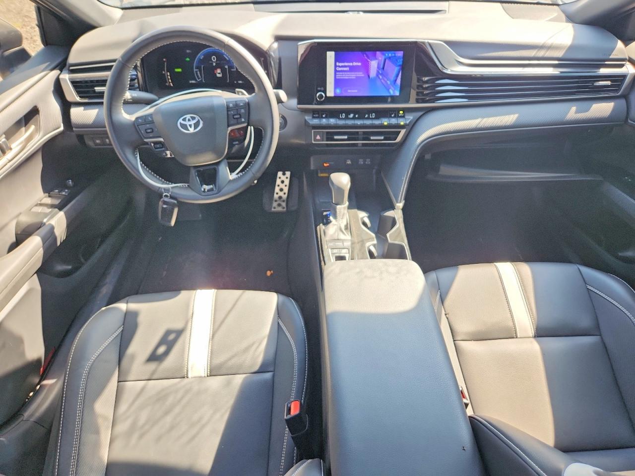 2025 Toyota Camry Xse - zdjęcie 8