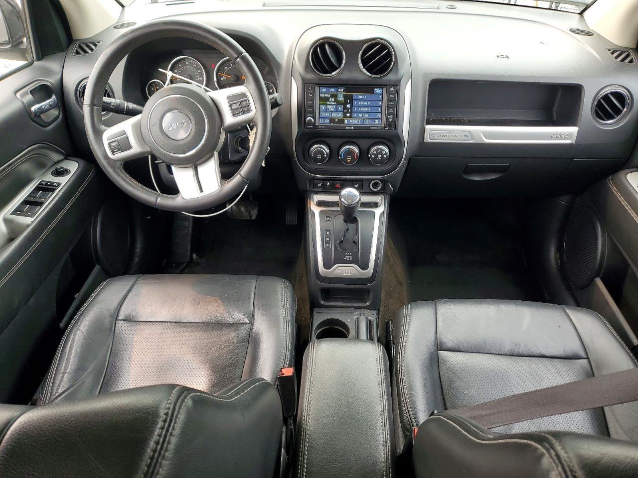 2017 Jeep Compass Latitude - zdjęcie 8