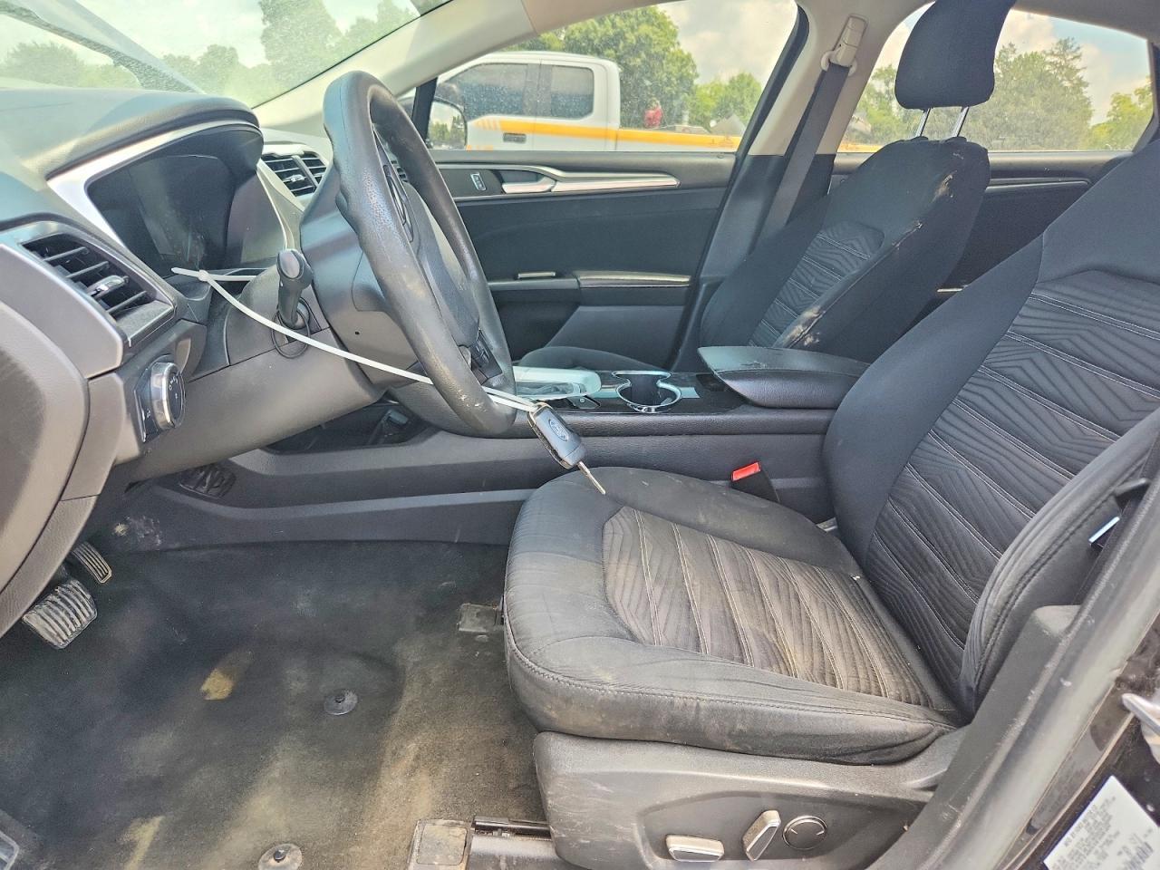 2016 Ford Fusion - zdjęcie 7
