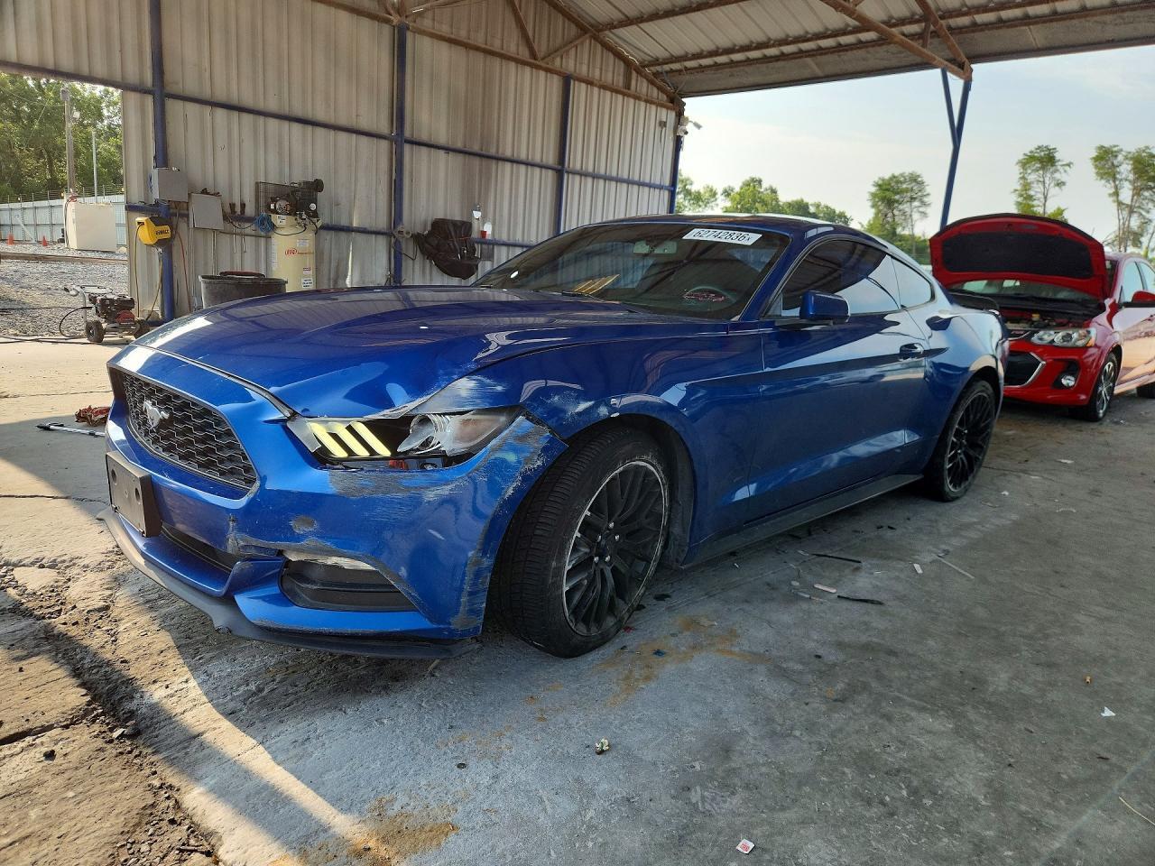 2017 Ford Mustang - zdjęcie główne