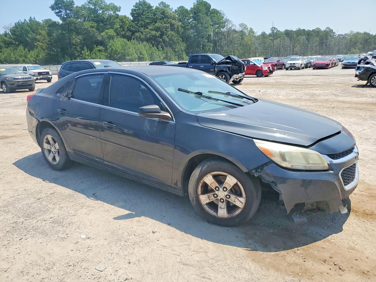 2015 Chevrolet Malibu Ls - zdjęcie 4