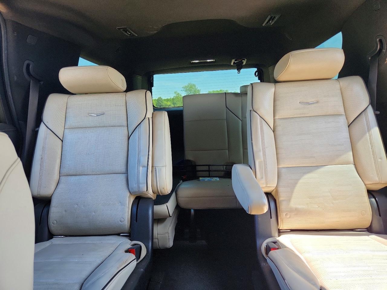 2021 Cadillac Escalade Sport - zdjęcie 10