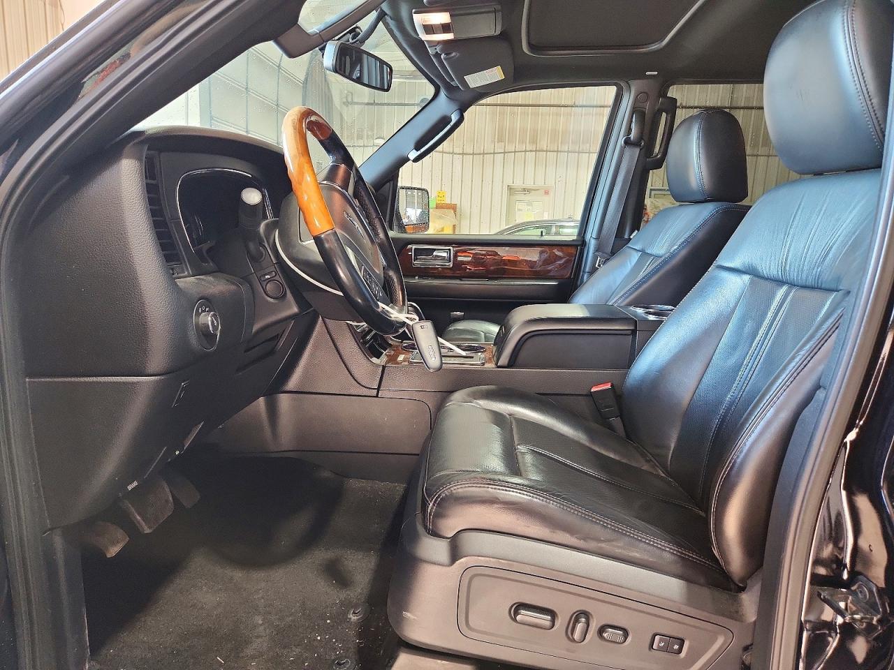 2016 Lincoln Navigator Select - zdjęcie 7