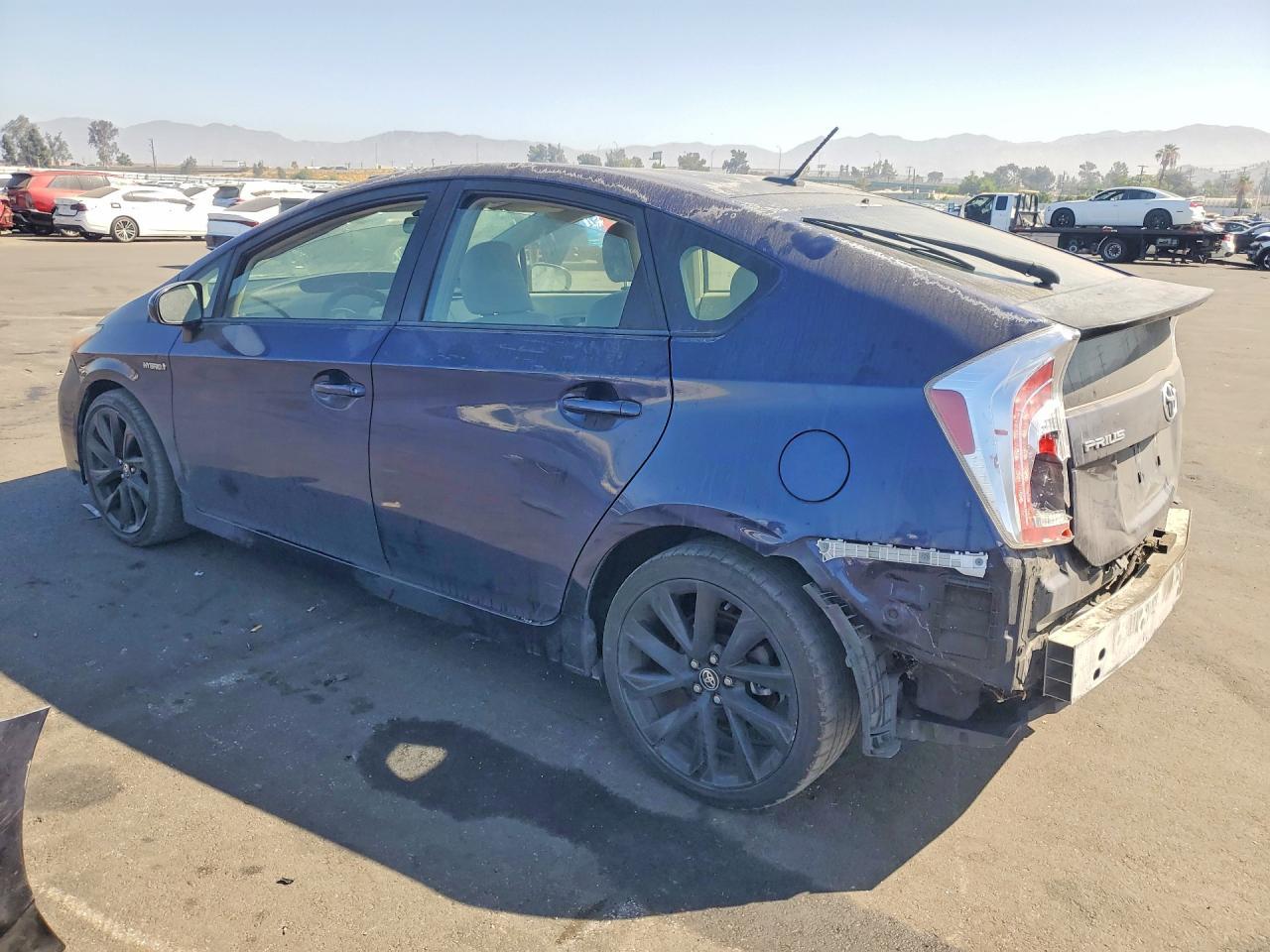 2014 Toyota Prius Three - zdjęcie 2