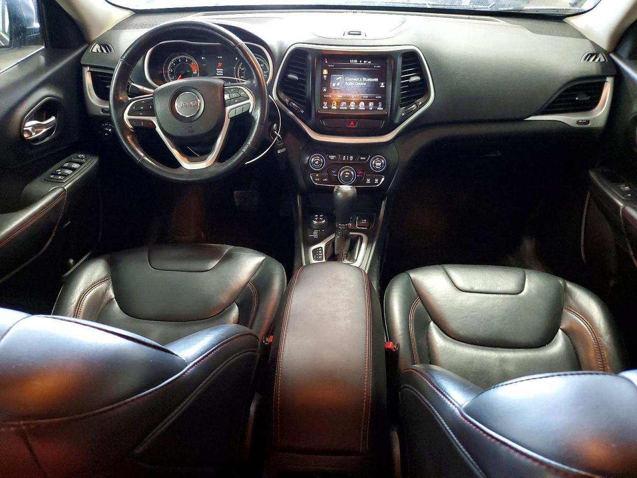 2016 Jeep Cherokee Trailhawk - zdjęcie 8