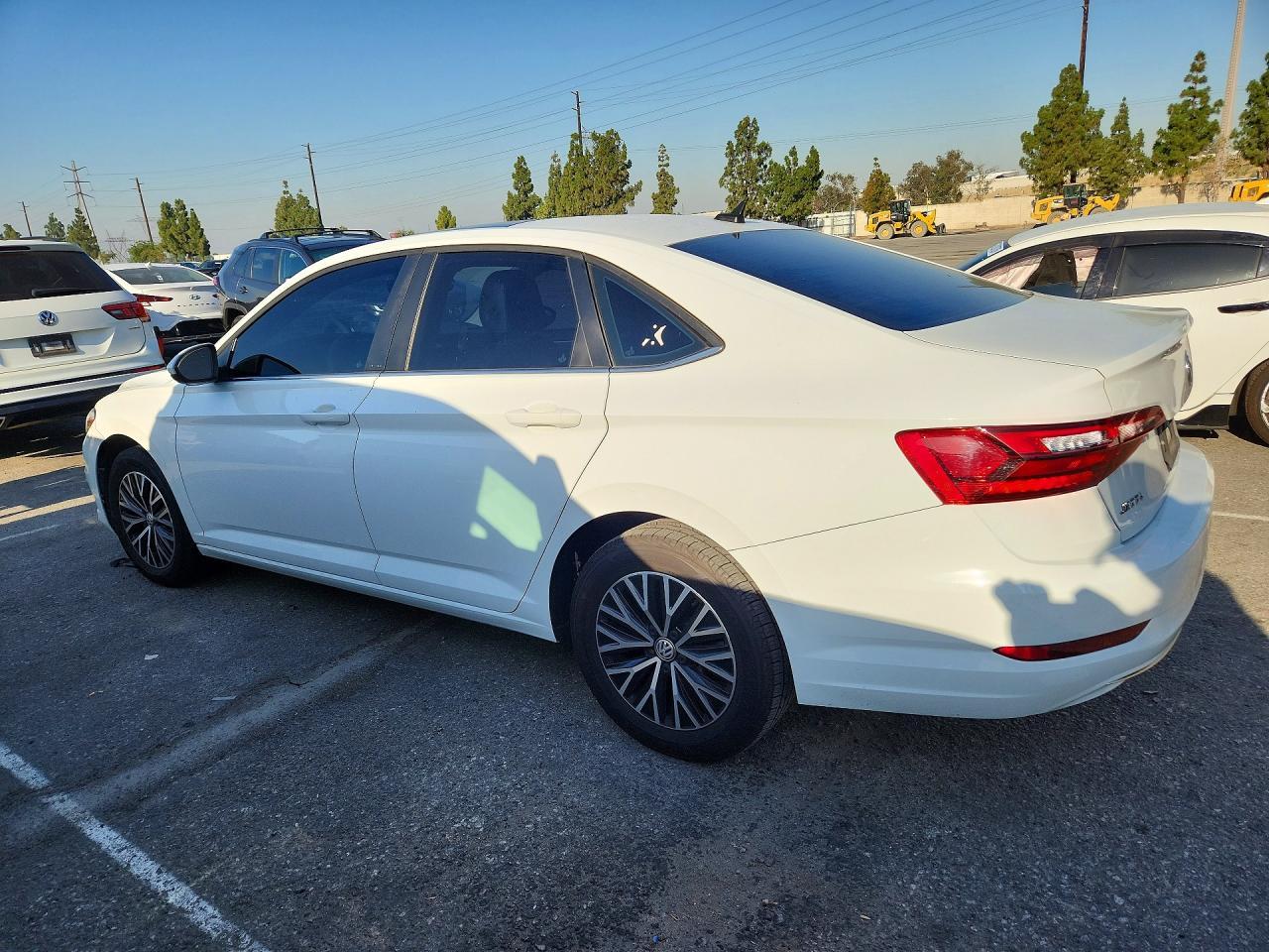 2021 Volkswagen Jetta S - zdjęcie 2