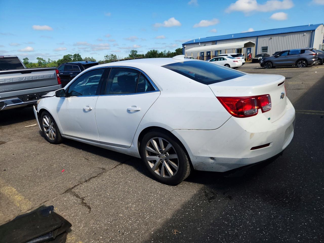 2015 Chevrolet Malibu 2Lt - zdjęcie 2