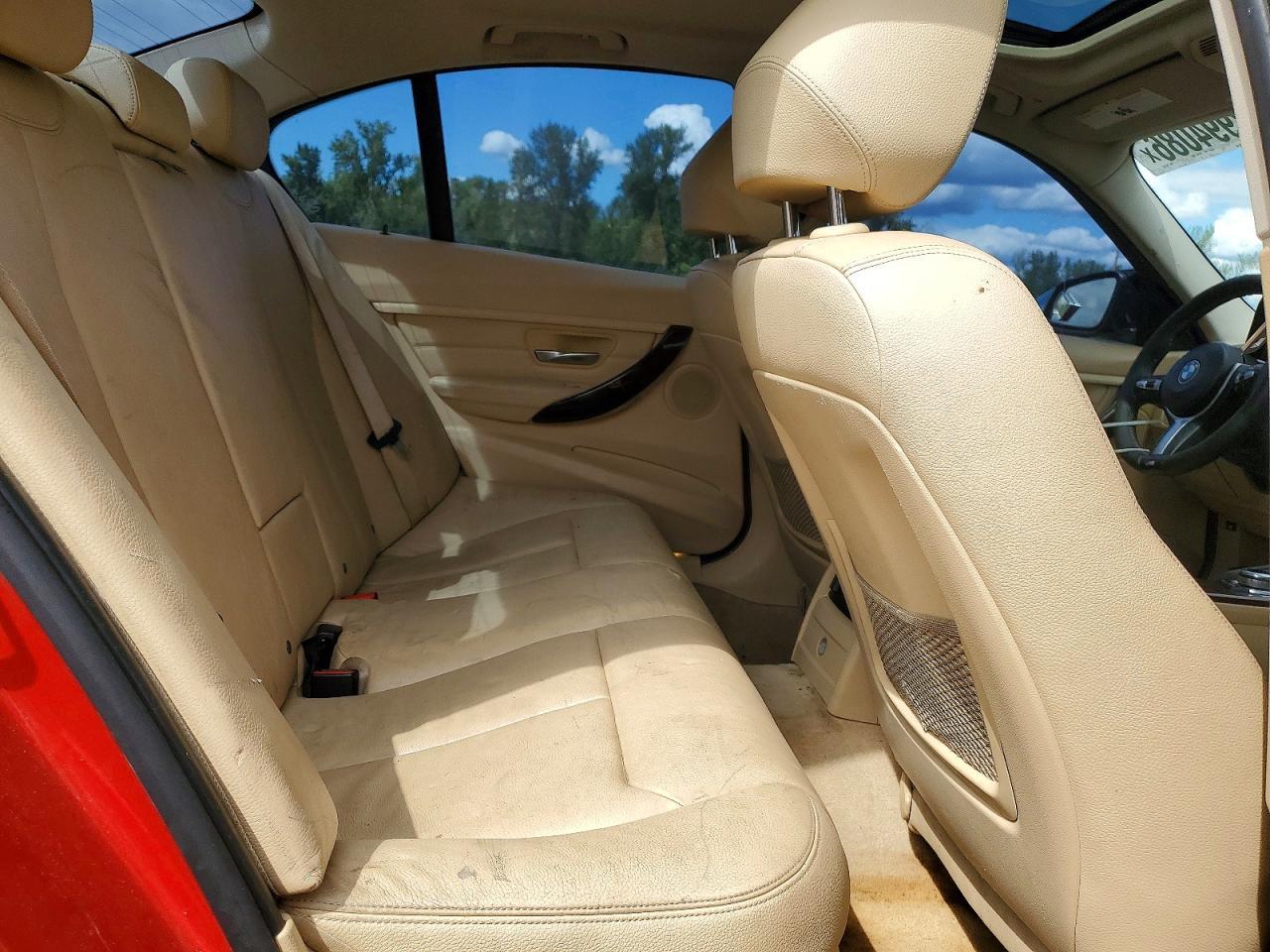 2013 BMW 320 I - zdjęcie 10