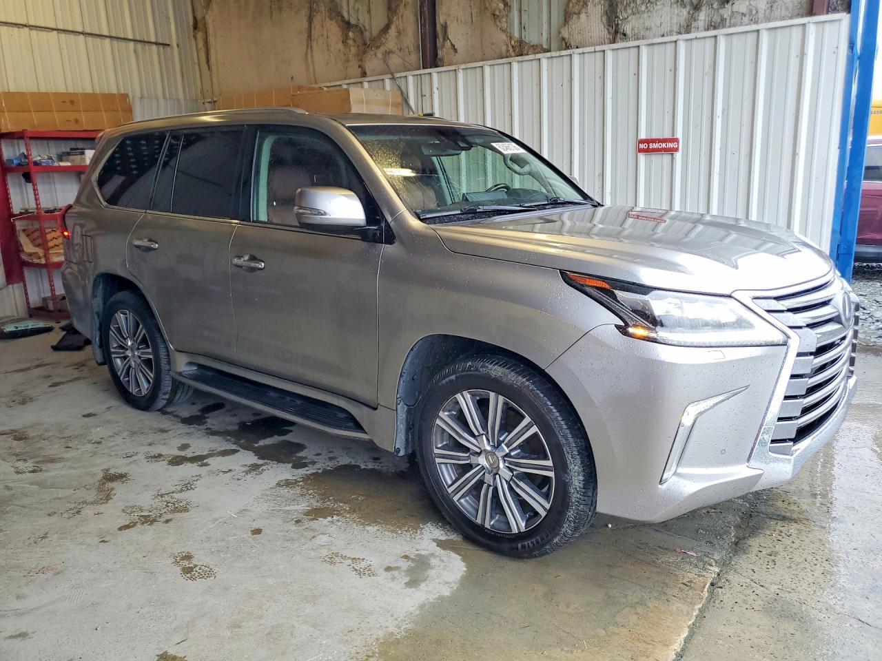 2017 Lexus Lx 570 - zdjęcie 4