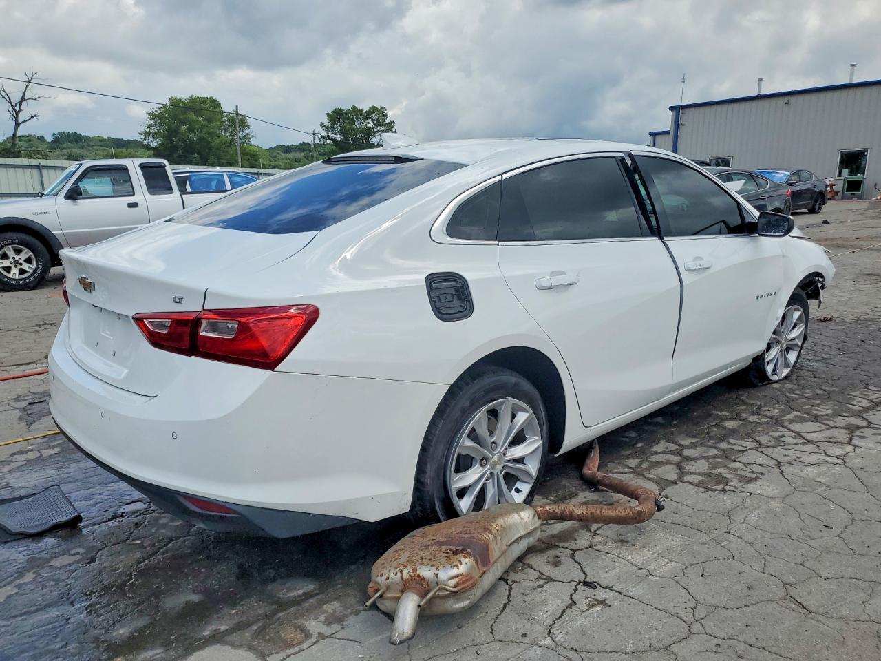 2024 Chevrolet Malibu Lt - zdjęcie 3