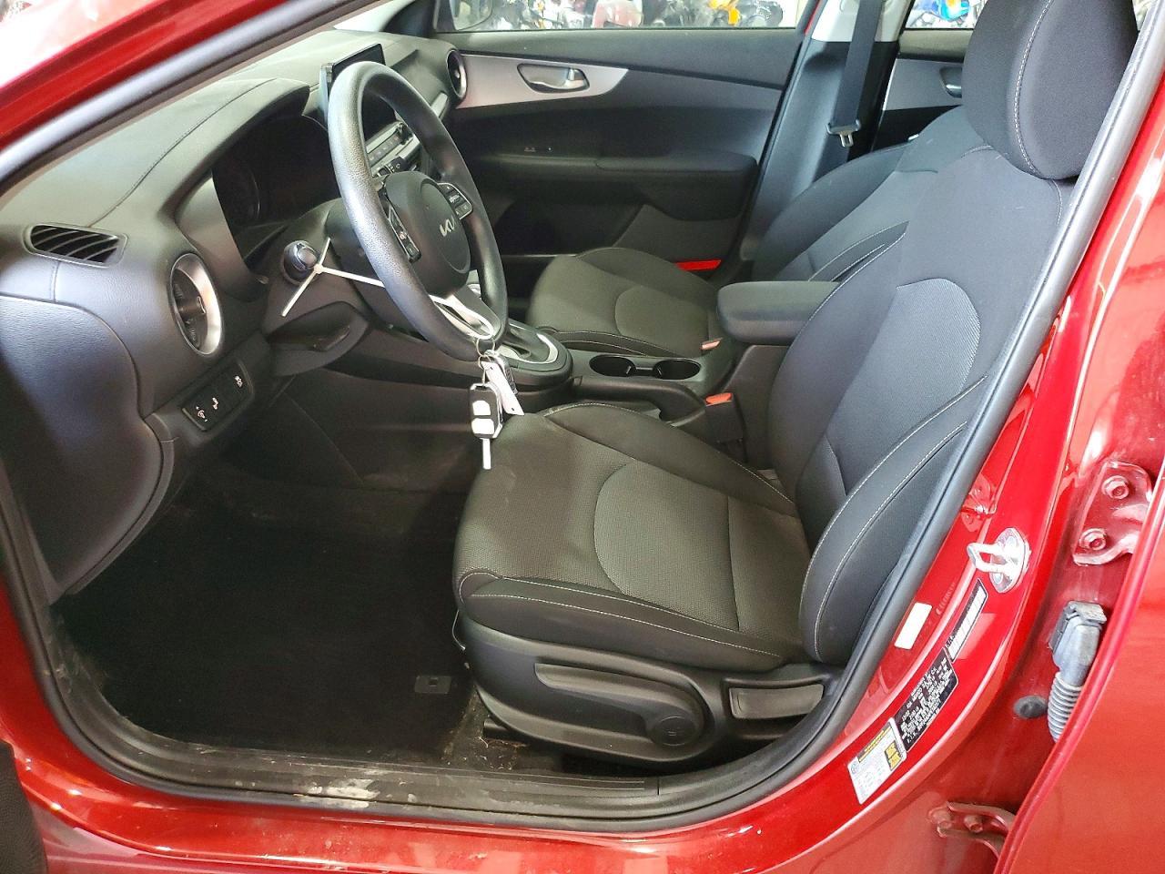2023 Kia Forte Lxs - zdjęcie 7