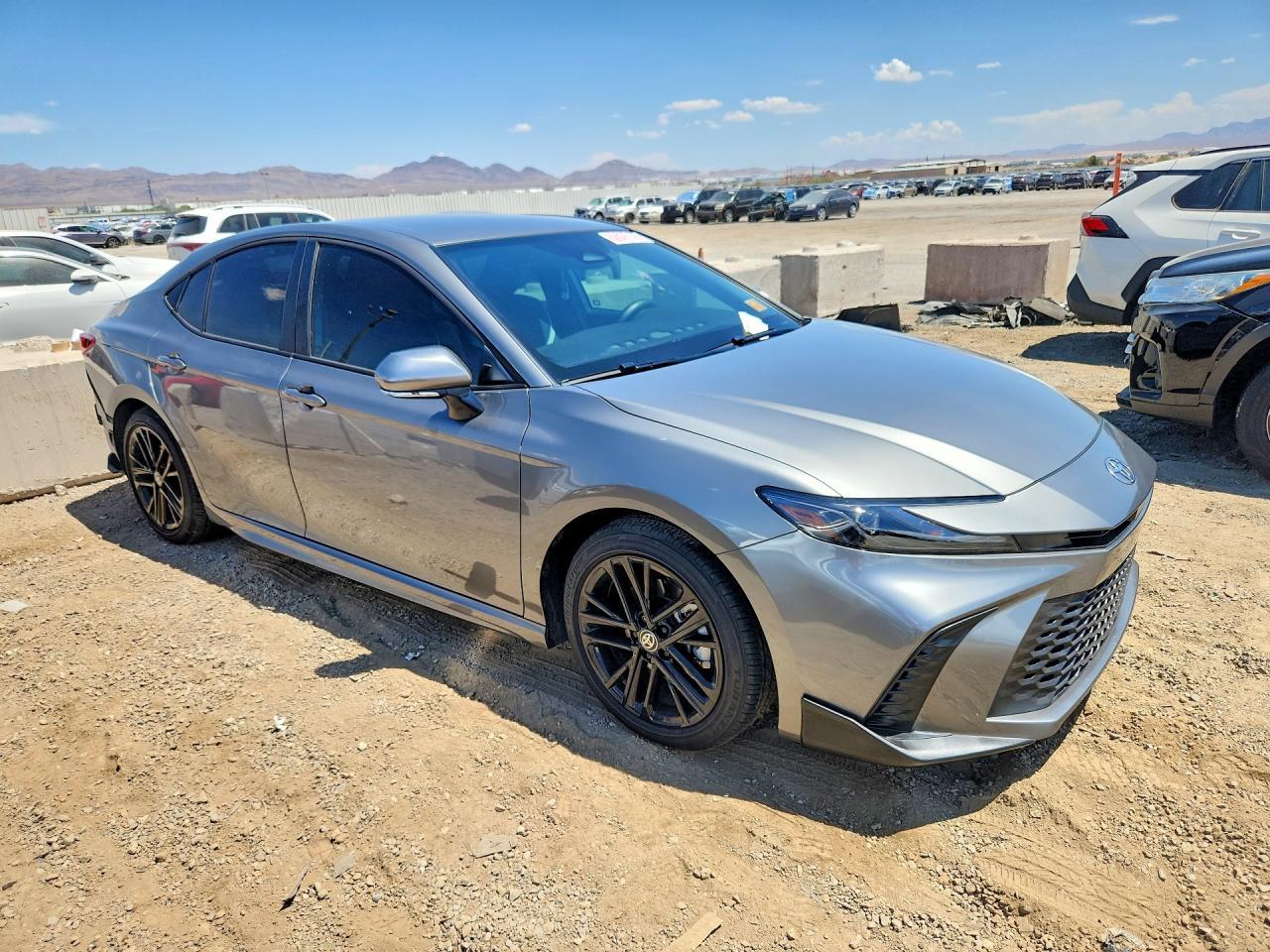 2026 Toyota Camry - zdjęcie 4