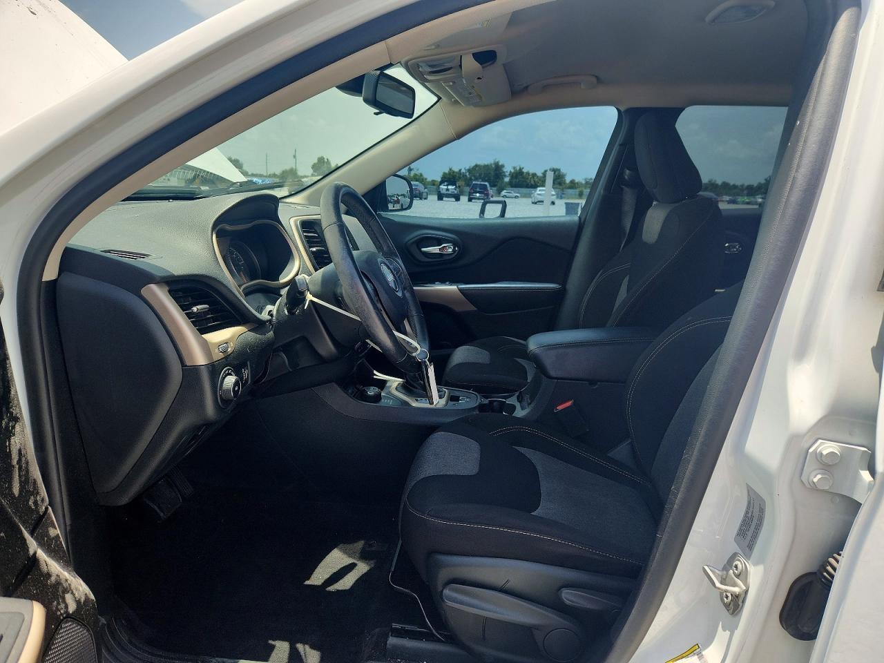 2018 Jeep Cherokee Latitude - zdjęcie 7