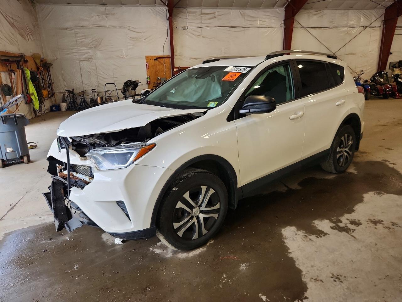 2018 Toyota Rav4 Le - zdjęcie główne