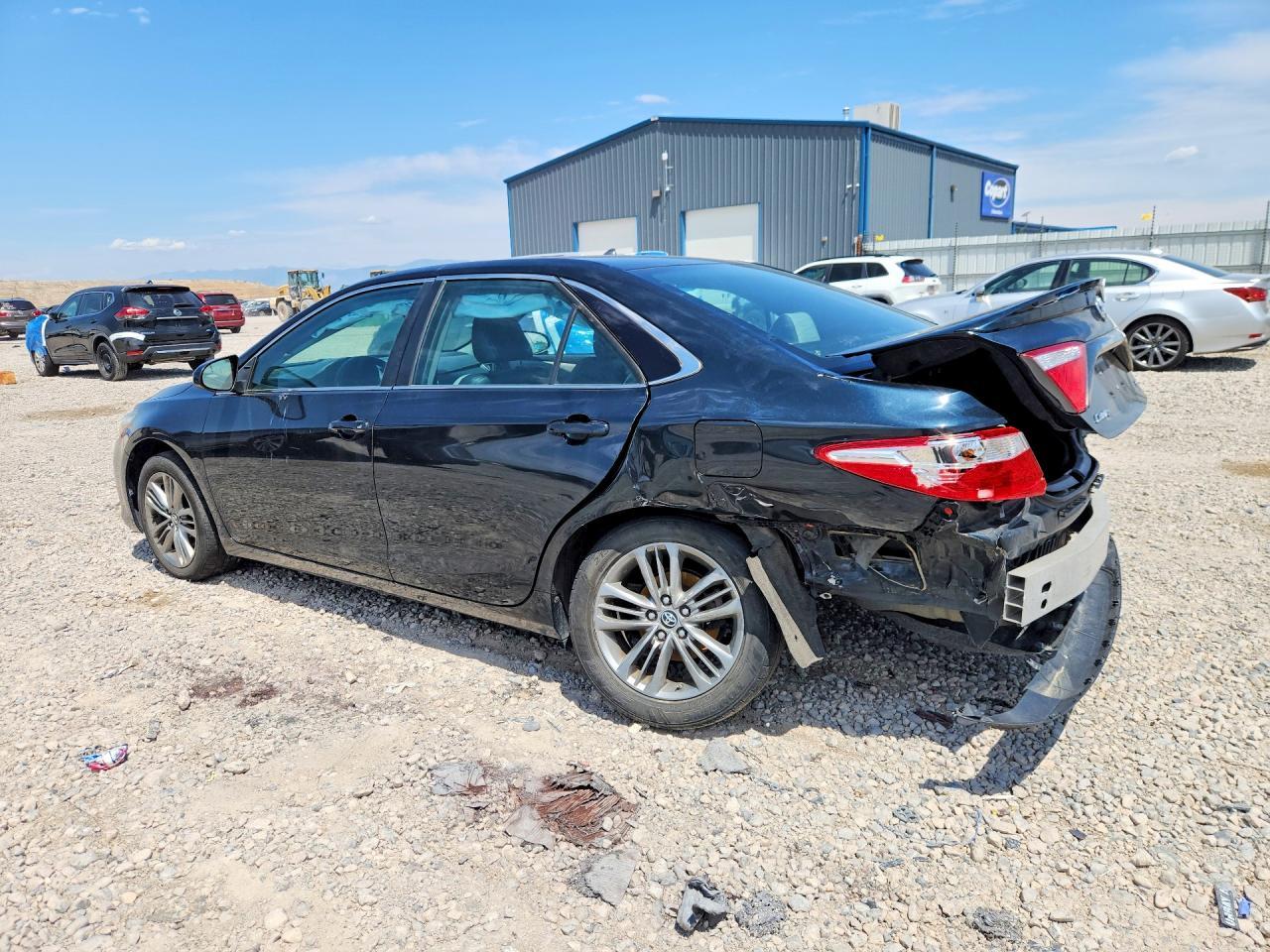 2016 Toyota Camry Se - zdjęcie 2