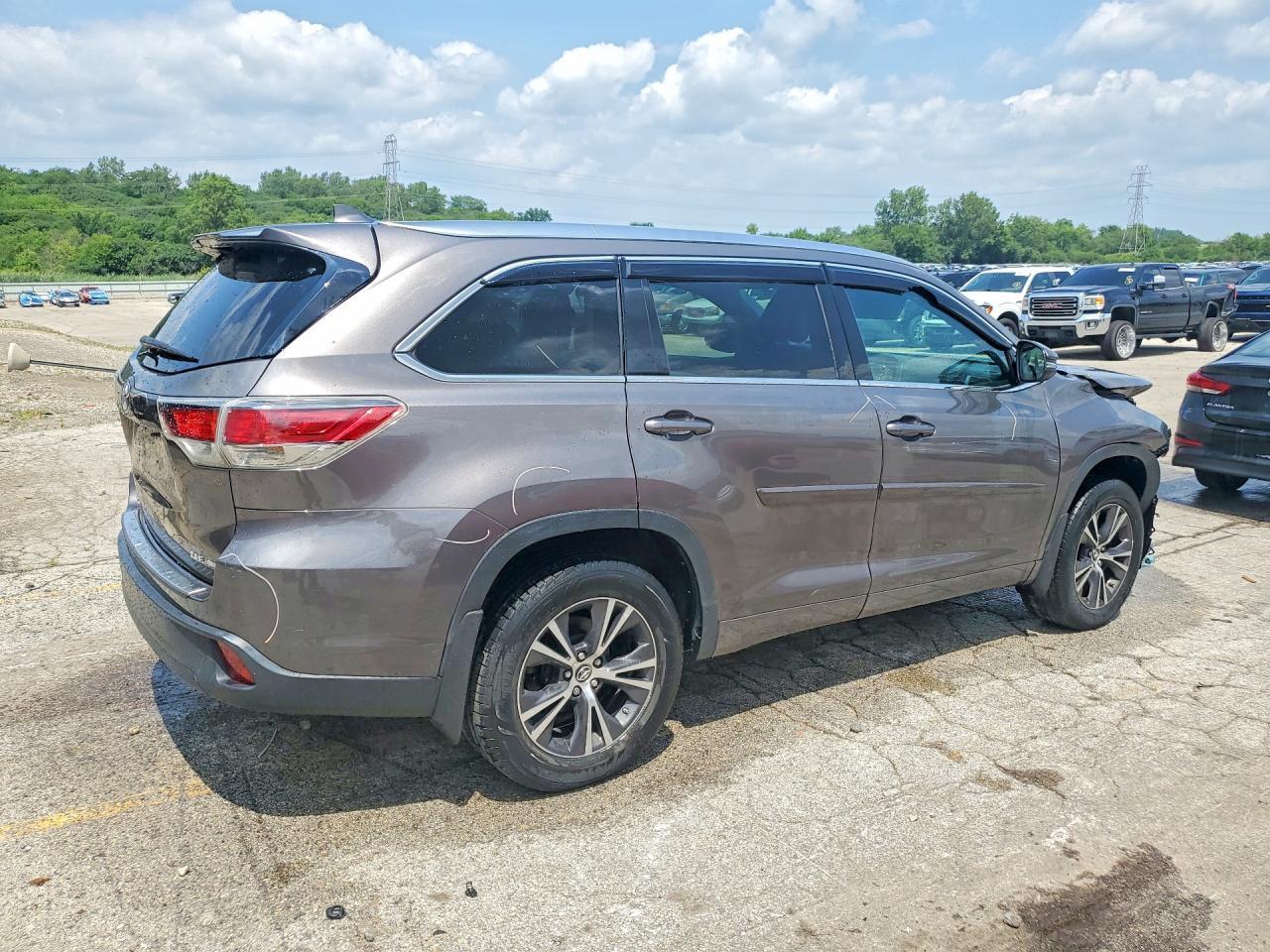 2016 Toyota Highlander Xle - zdjęcie 3