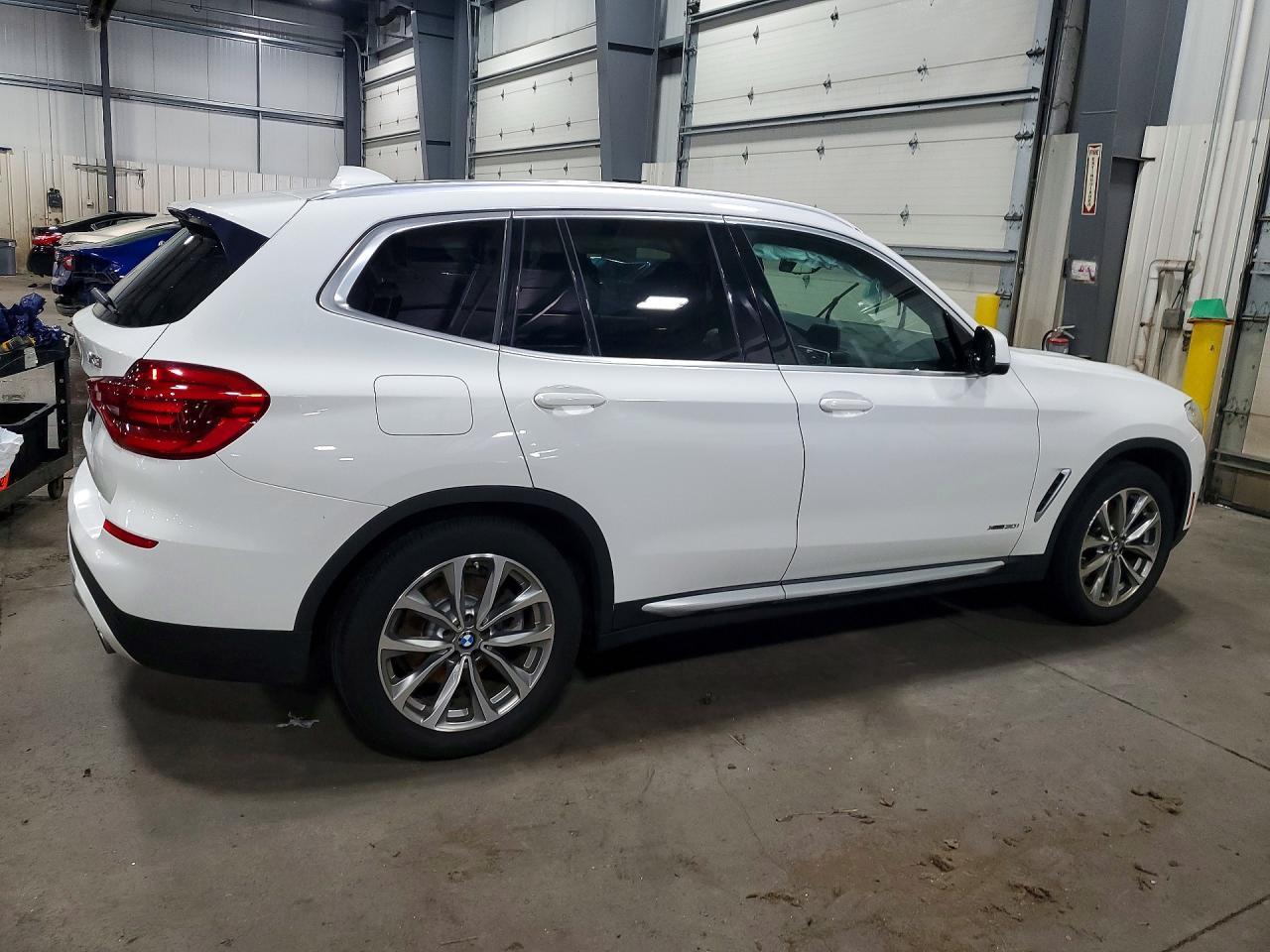 2018 BMW X3 xDrive30I - zdjęcie 3