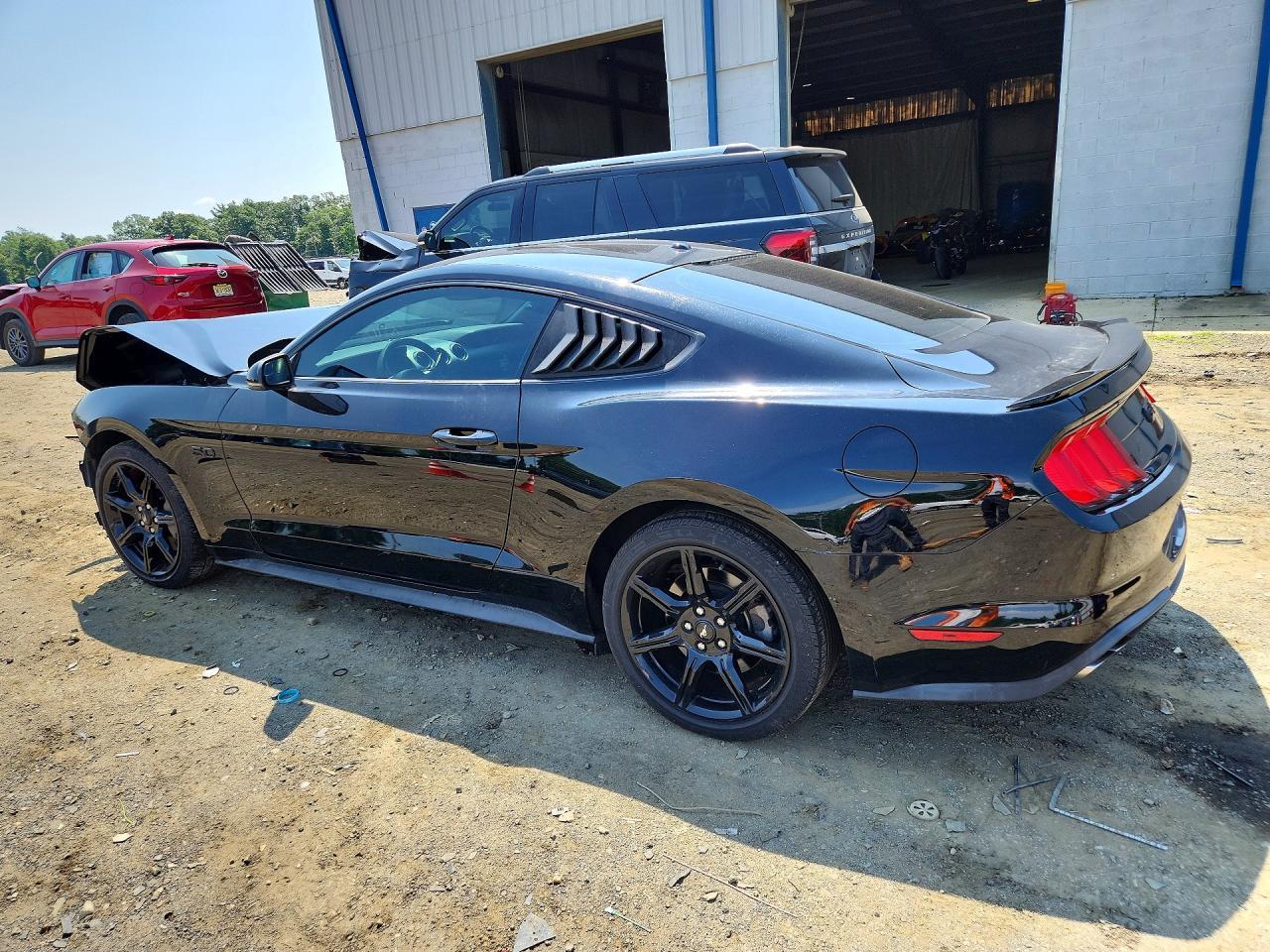 2019 Ford Mustang Gt - zdjęcie 2