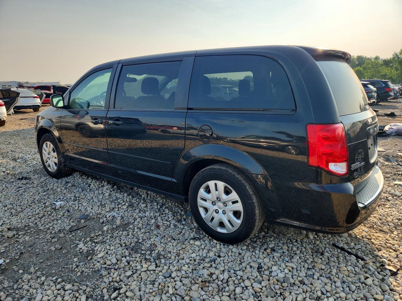 2016 Dodge Grand Caravan Se - zdjęcie 2