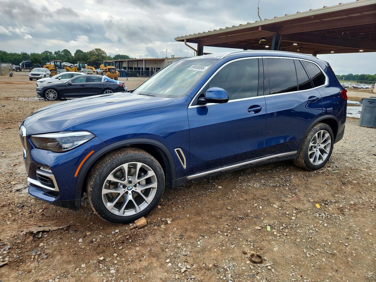 2020 BMW X5 Sdrive 40I - zdjęcie główne