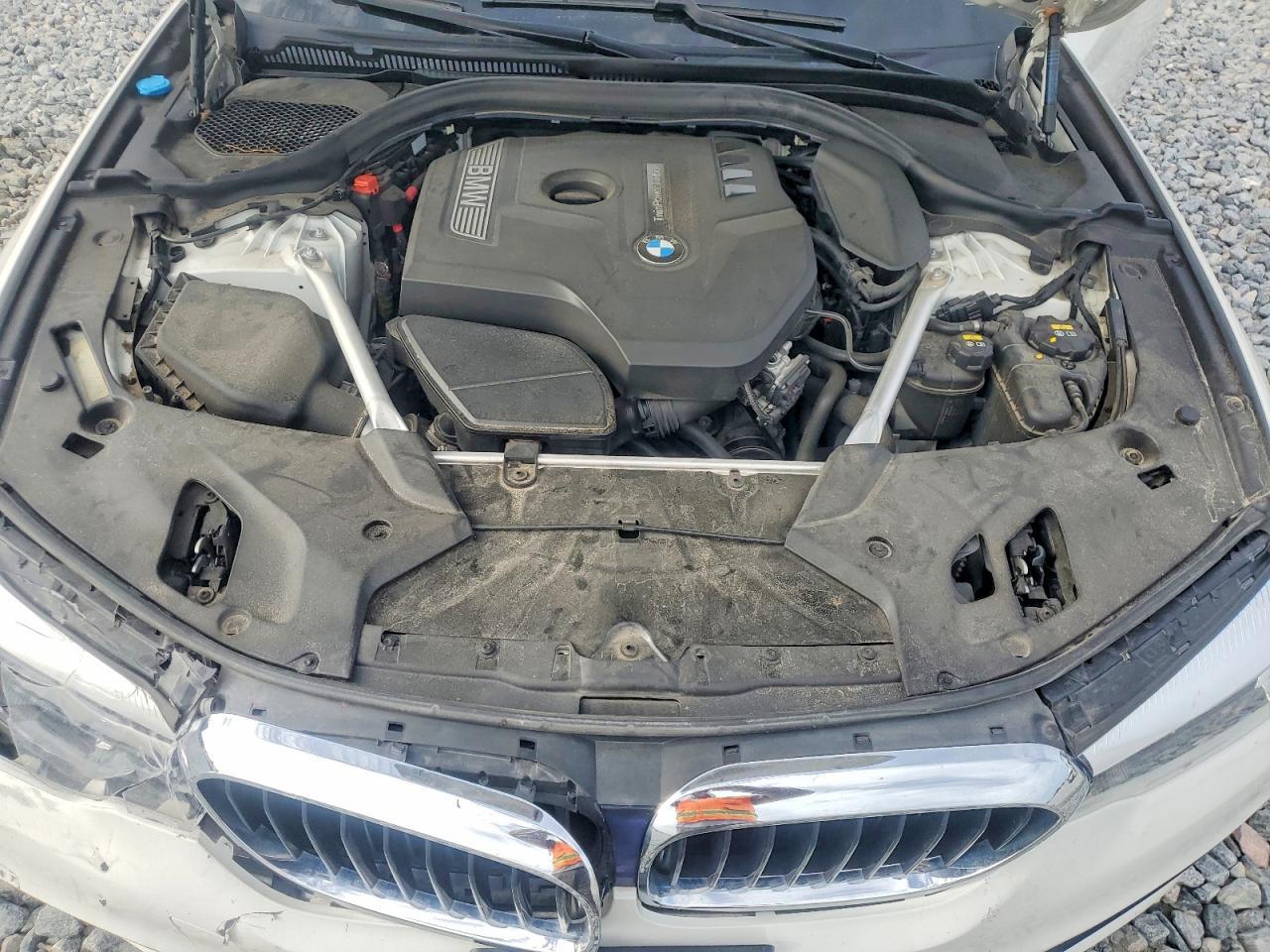 2019 BMW 530 Xi - zdjęcie 11