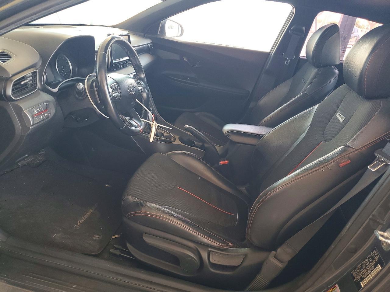 2019 Hyundai Veloster 2.0L Premium - zdjęcie 7