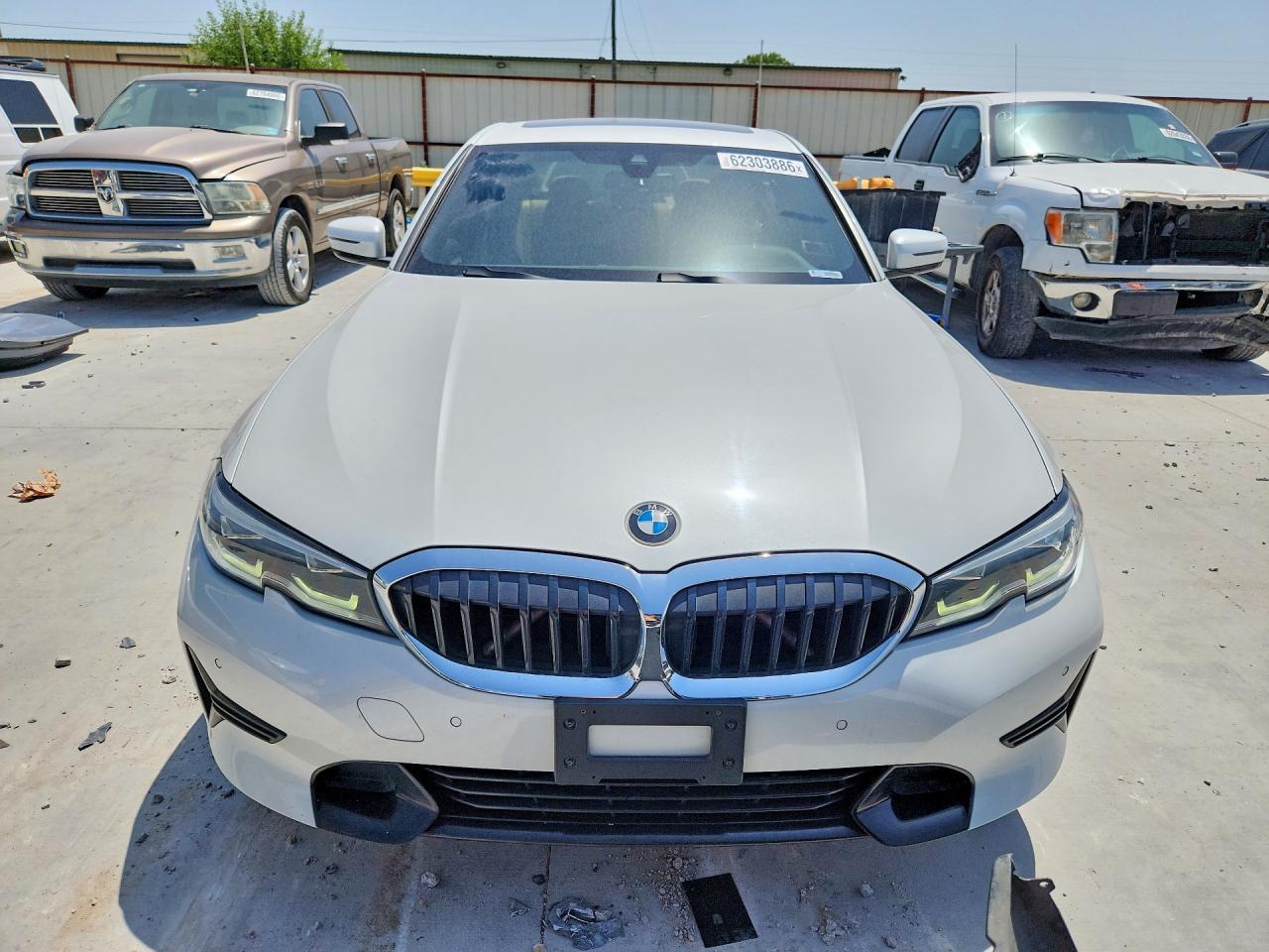 2019 BMW 330I - zdjęcie 5