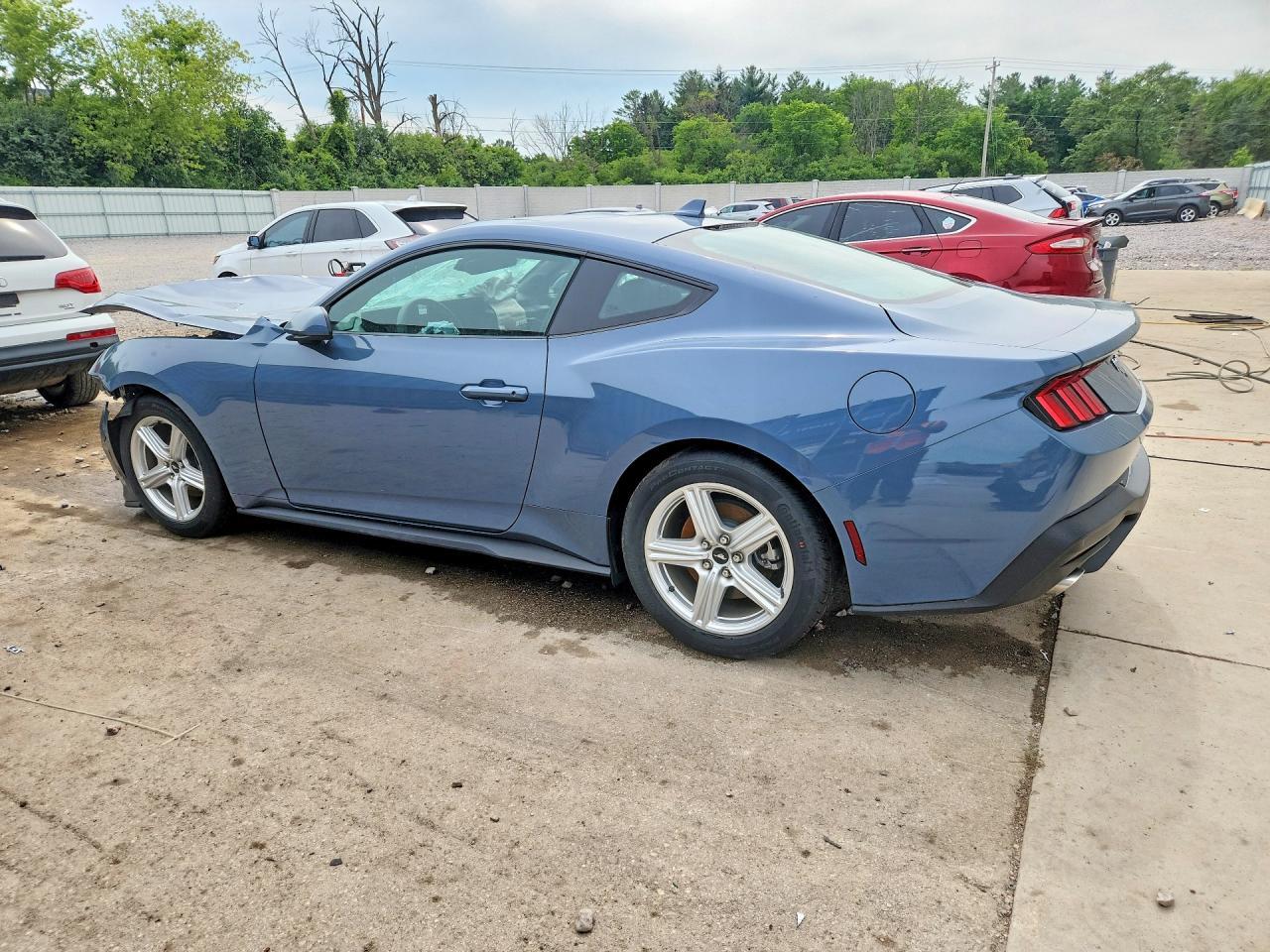 2026 Ford Mustang - zdjęcie 2
