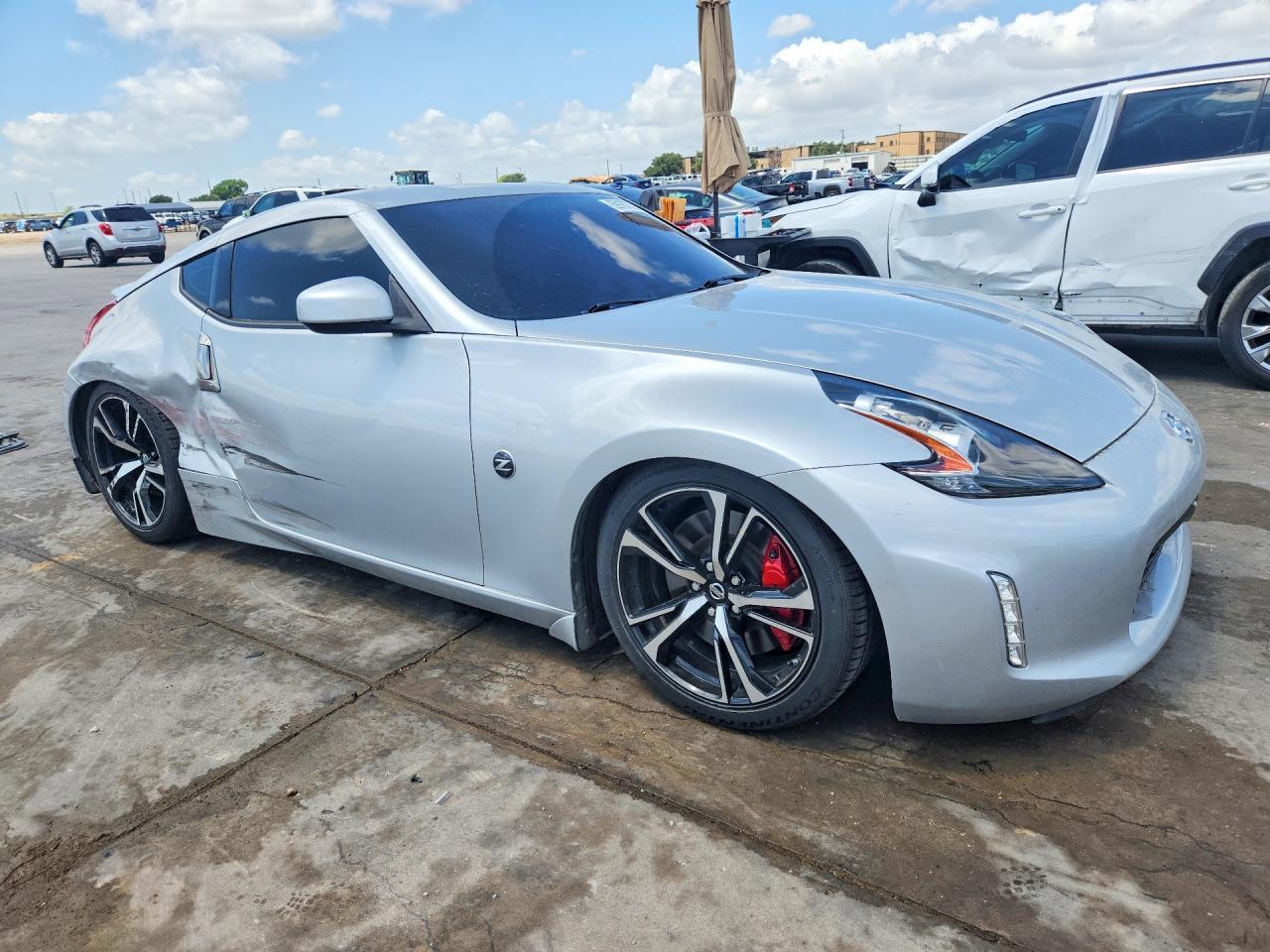 2019 Nissan 370Z Sport Touring - zdjęcie 4