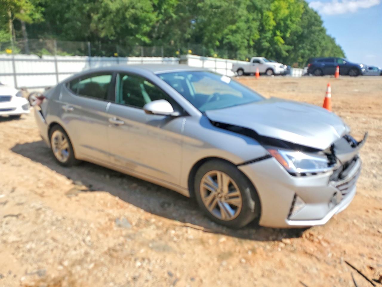2020 Hyundai Elantra Sel - zdjęcie 4