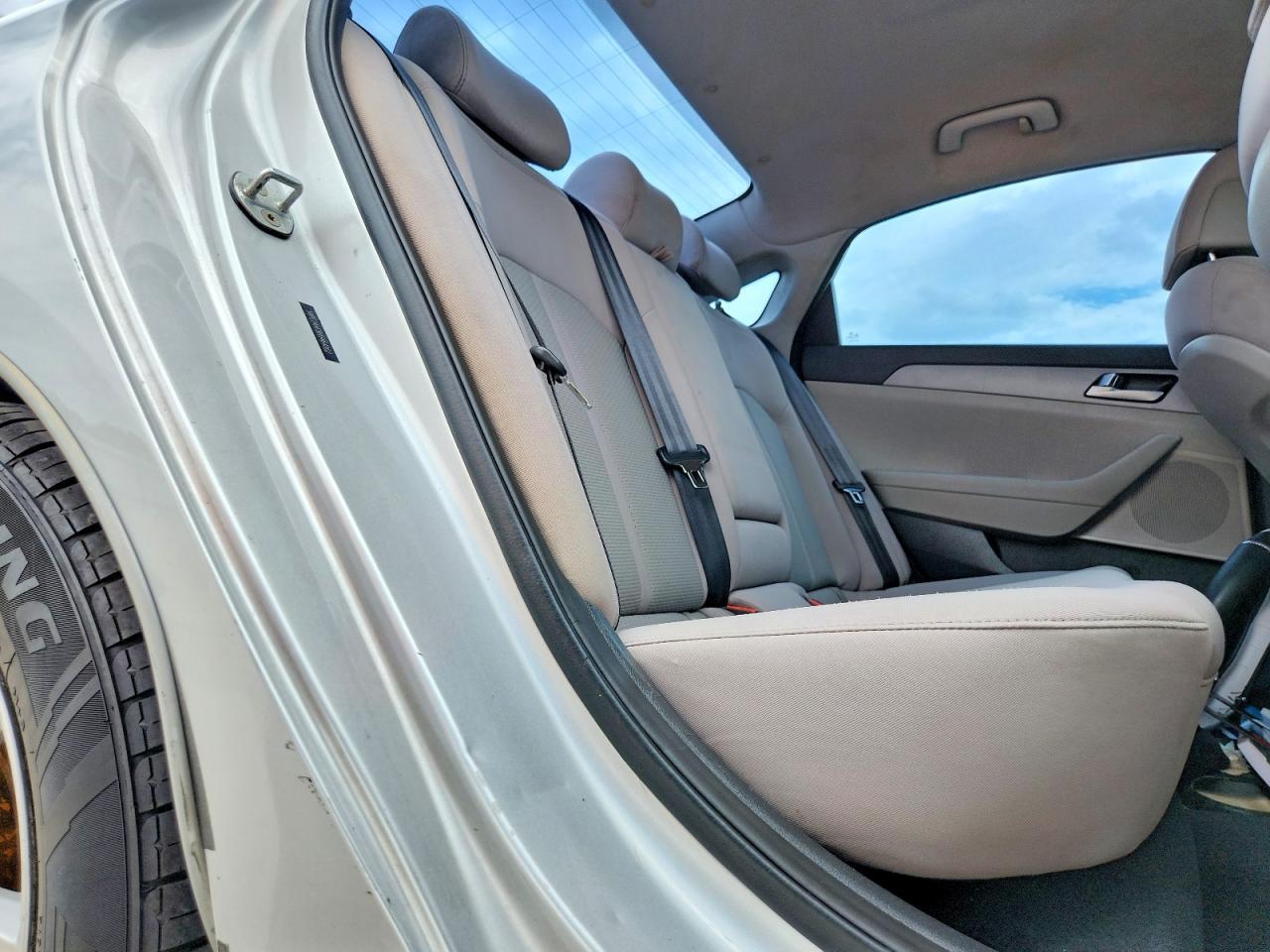 2017 Hyundai Sonata Se - zdjęcie 10