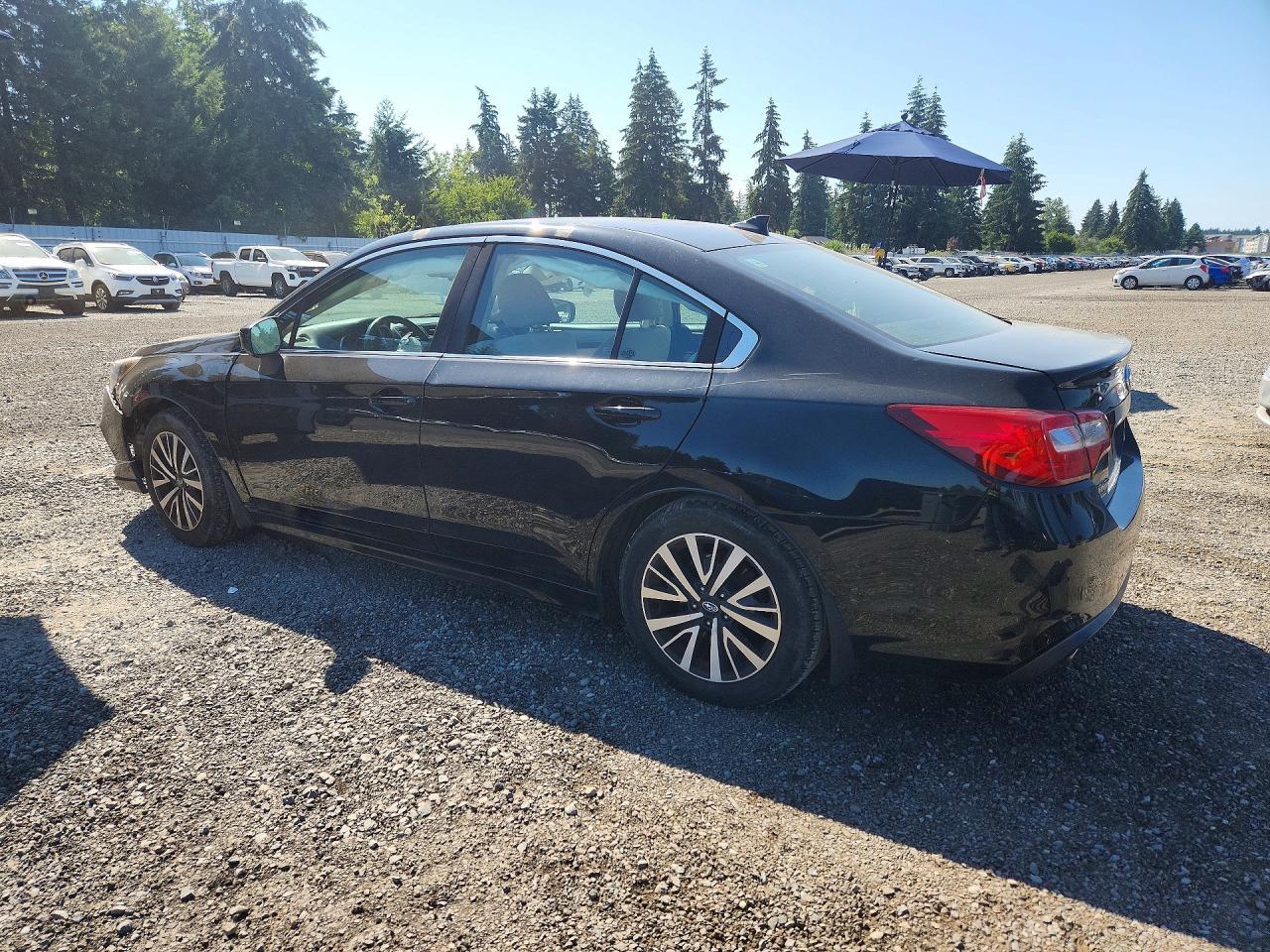 2018 Subaru Legacy 2.5I Premium - zdjęcie 2