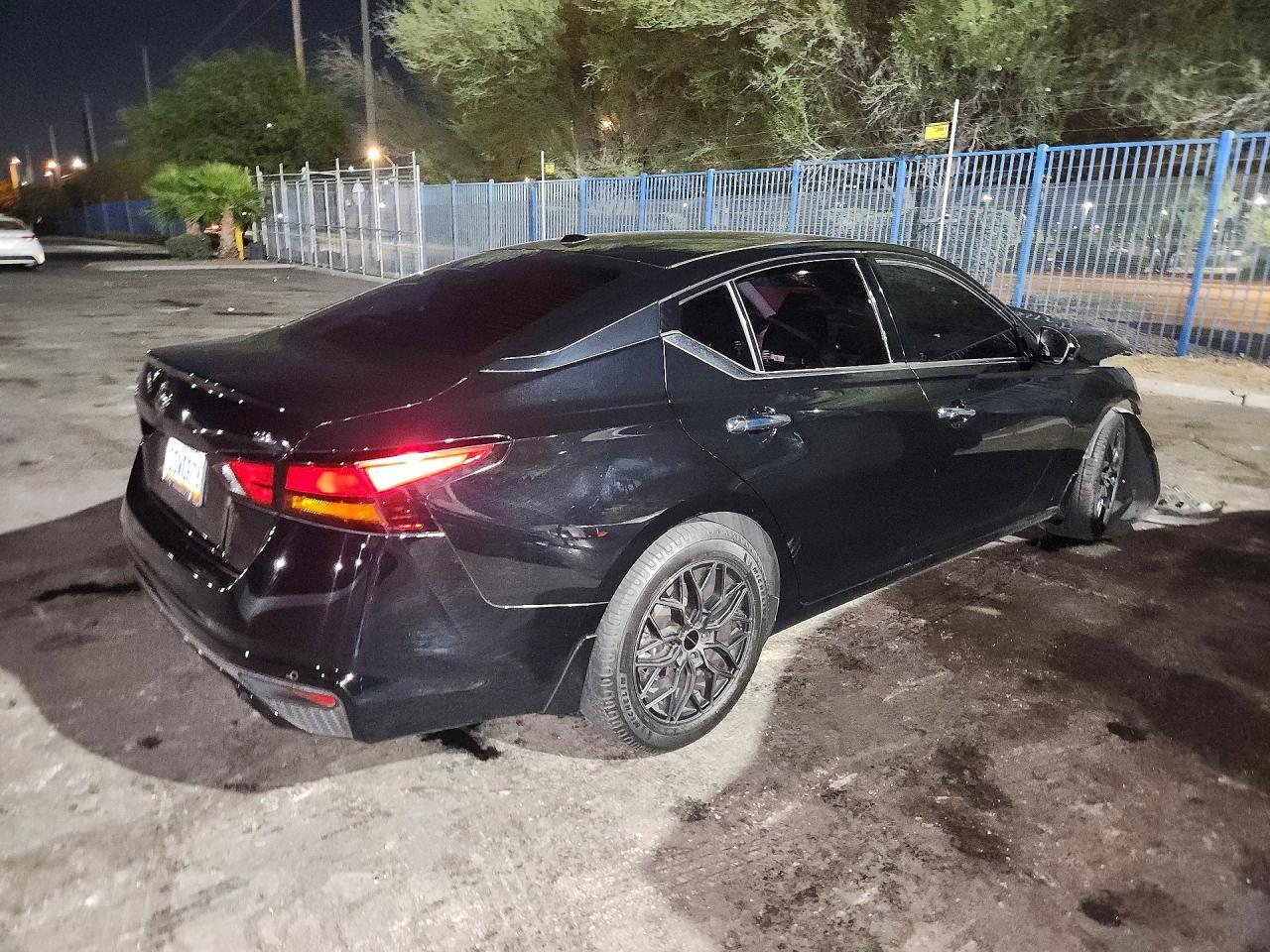 2019 Niss Altima Sl - zdjęcie 3