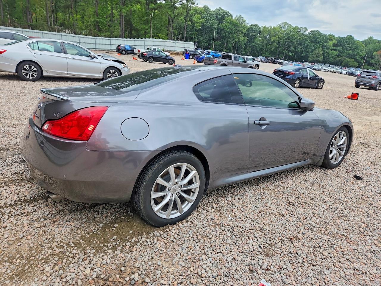 2013 Infiniti G37 Coupe Journey - zdjęcie 3