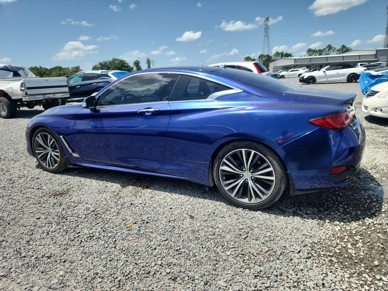 2019 Infiniti Q60 3.0T Luxe - zdjęcie 2