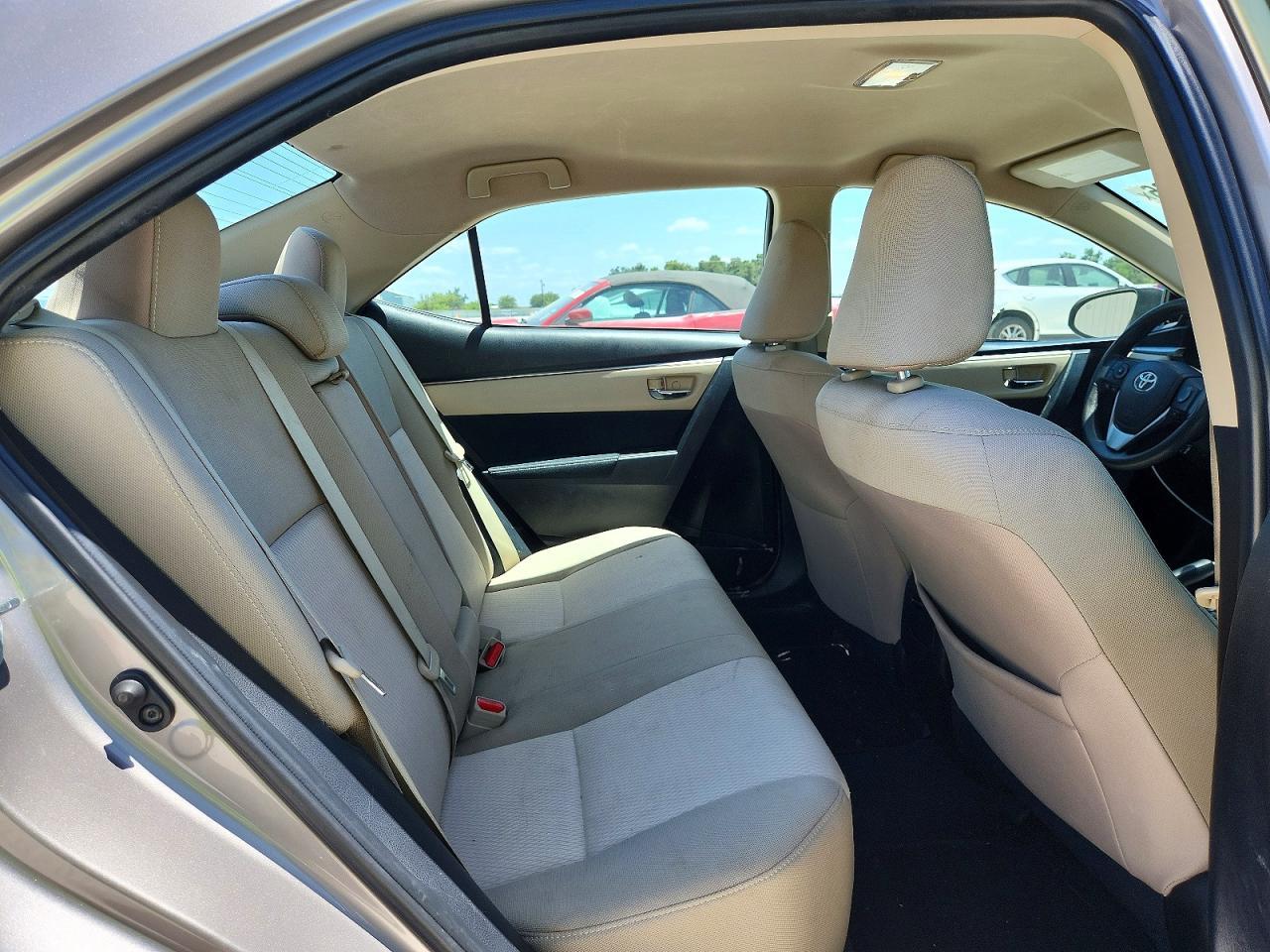 2015 Toyota Corolla Le - zdjęcie 10